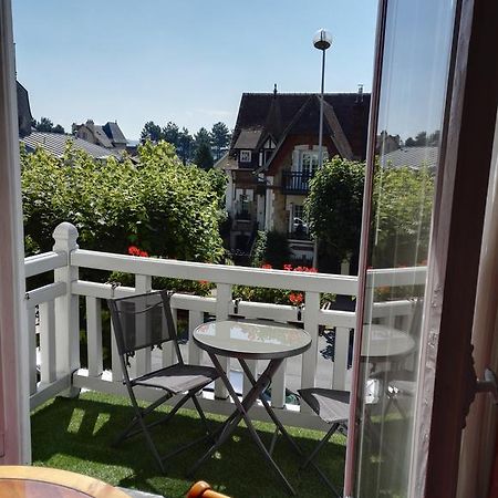 Hotel Marie Anne Deauville Exterior foto