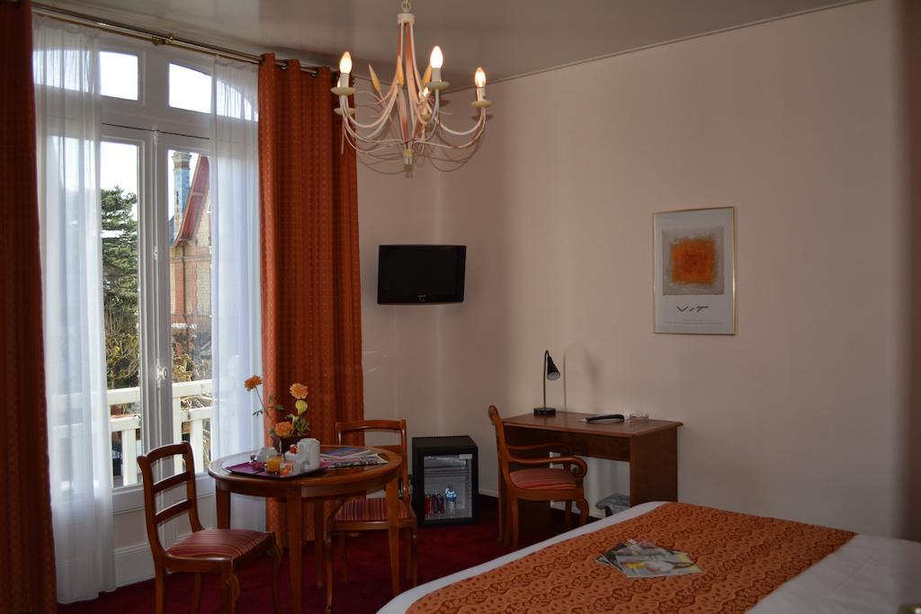 Hotel Marie Anne Deauville Exterior foto